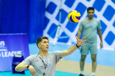 کواچ تمرین را تعطیل کرد